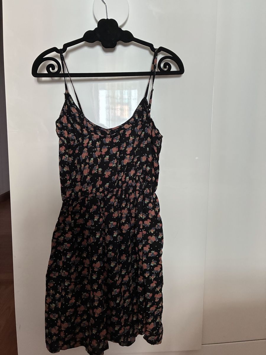 Robes: Kleid mit Blumenmuster – Neuf (Voir description) à Allschwil par eyl_bb8q 6