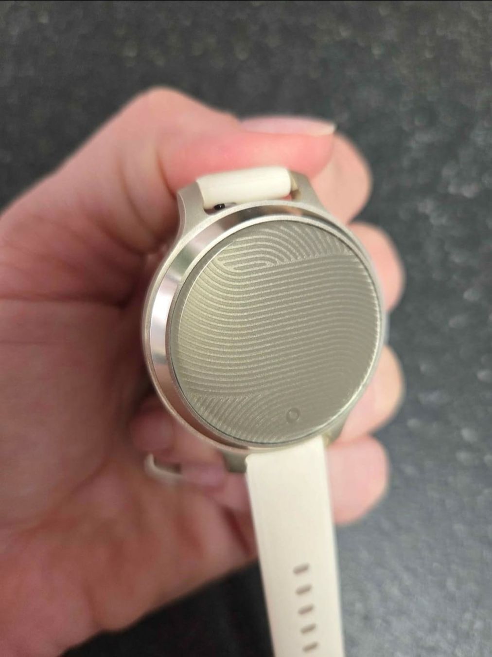 Garmin Smartwatch: Garmin Lily 2 Active Smartwatch neu – Nuovo (secondo la descrizione) da Egg b. Zürich venduto da Moritz8132 1