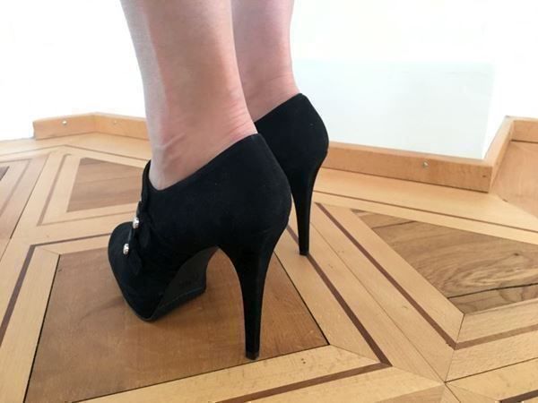 Stuart Weitzman Damenschuhe: Schwarze Wildleder Pumps - Fabrikneu !!! – Neu (gemäss Beschreibung) aus Zürich von Balanca 1