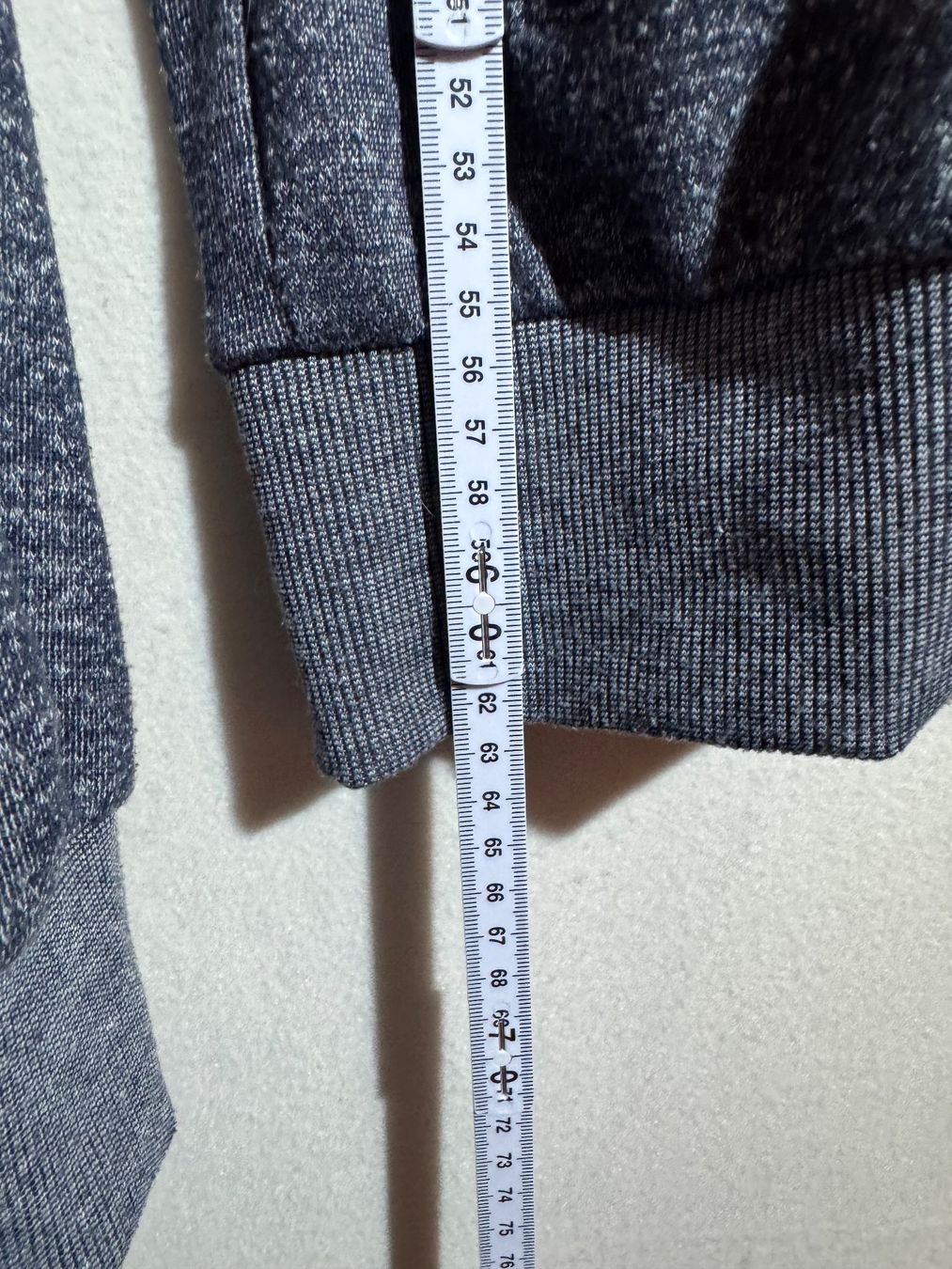 Maglioni & Felpe: Blauer Pullover mit Reissverschlüssen ca Gr. L/XL – Usato da Grosswangen venduto da second_hand_dress 3