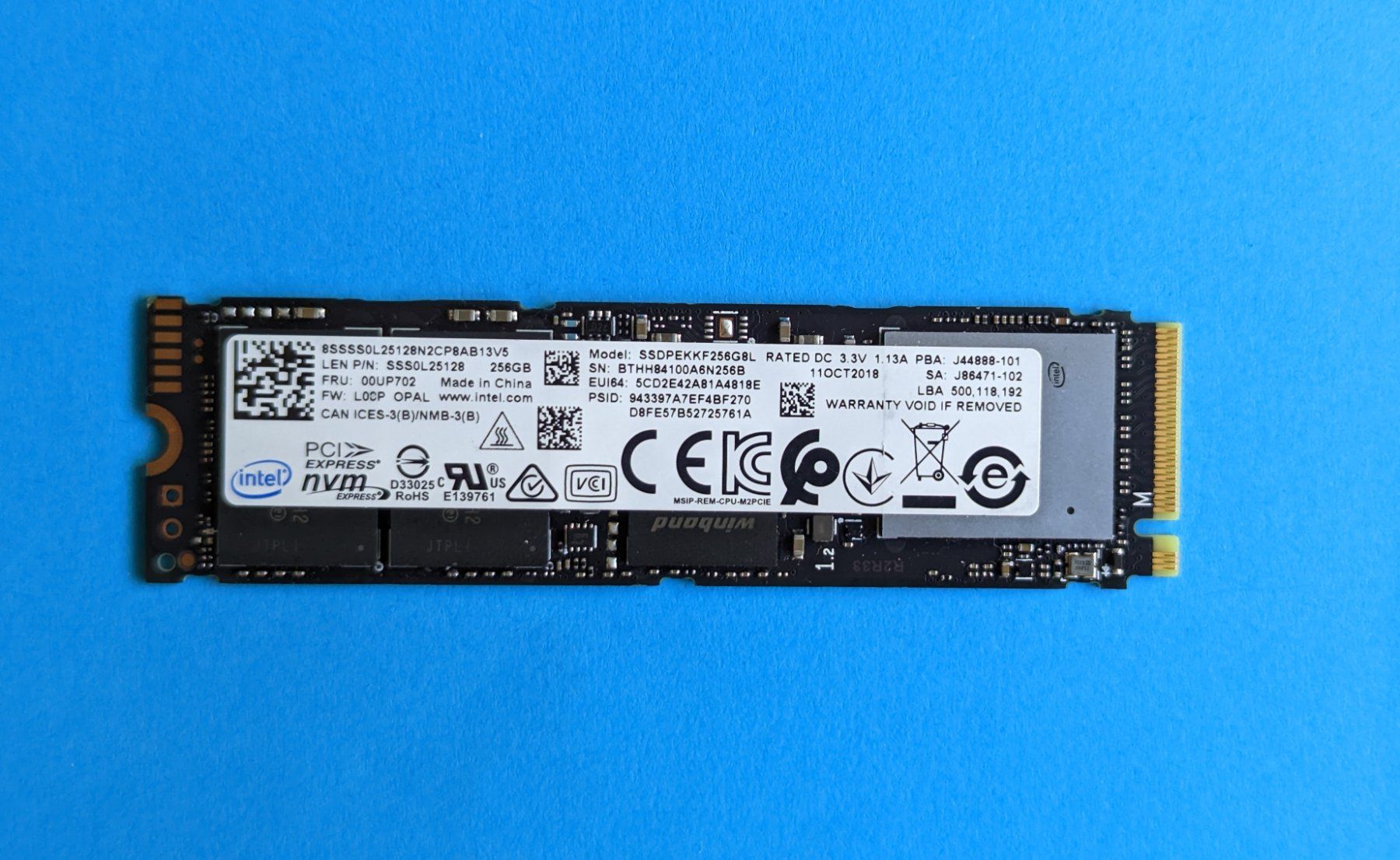 Intel Disques durs: Intel Solid State Drive Nvme 256GB – D'occasion à Suhr par augustavat