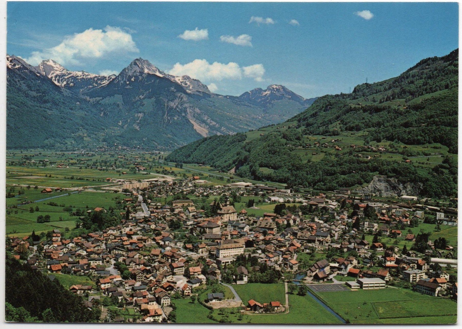 Cartoline postali: NÄFELS Flugaufnahme – Usato da Jona venduto da philajona