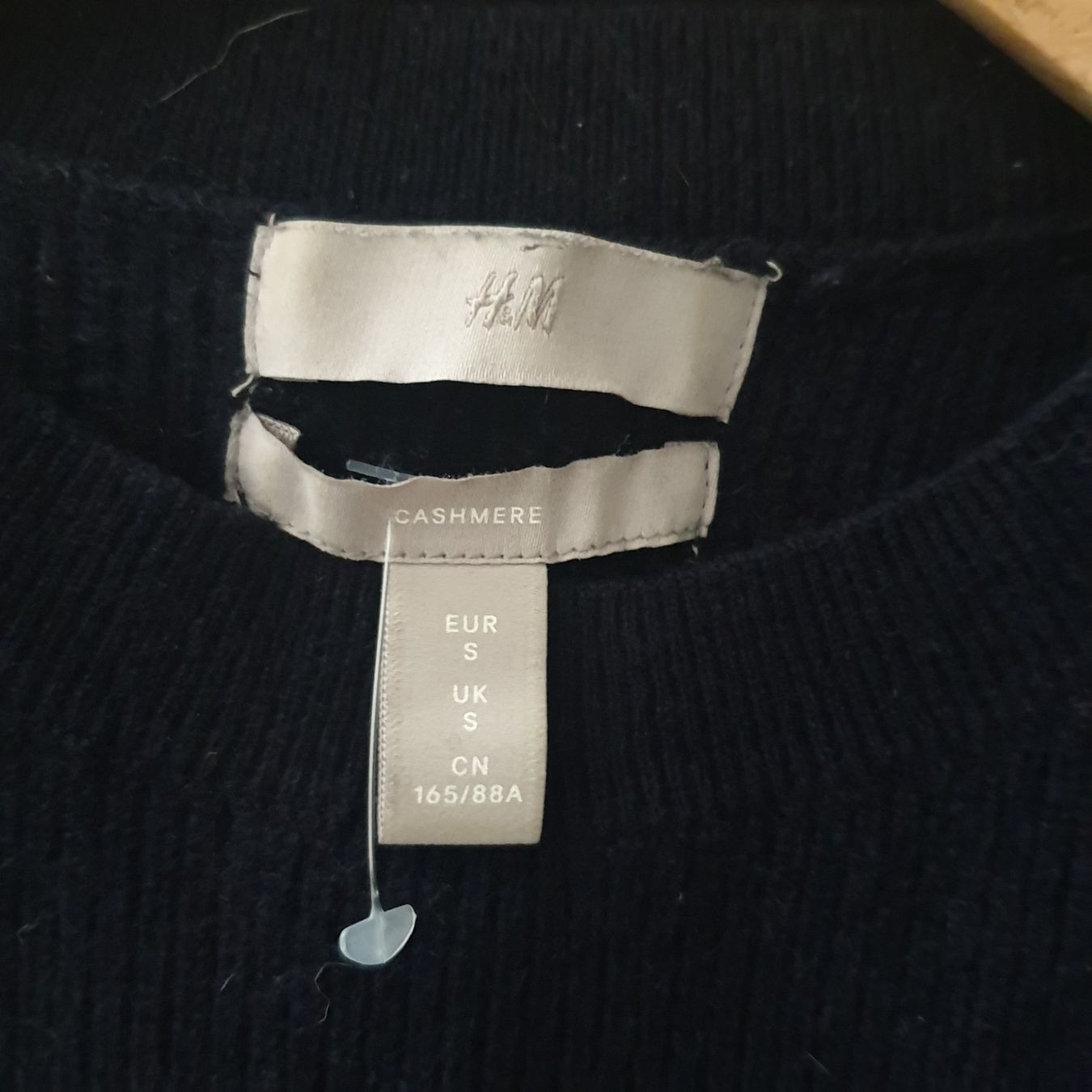 H&M Pullover & Sweatshirts: H&M Kaschmir Pullover, Grösse S, Top Zustand – Gebraucht aus Frenkendorf von Chrigeli01 1