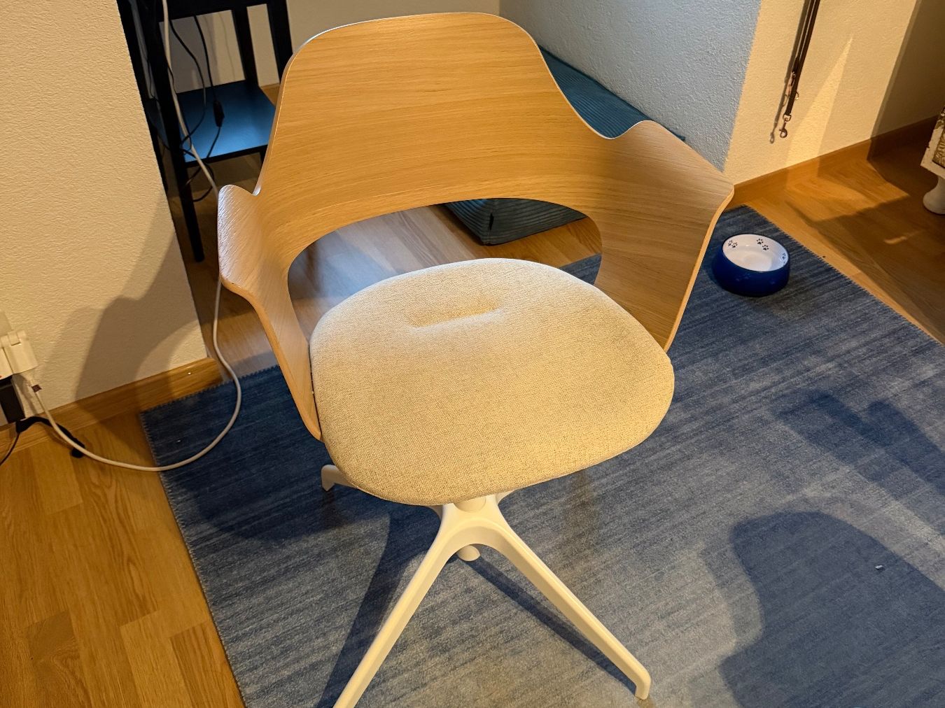 Ikea Sedie: Ikea FJÄLLBERGET Bürostuhl – Usato da Seuzach venduto da jen_z7s6
