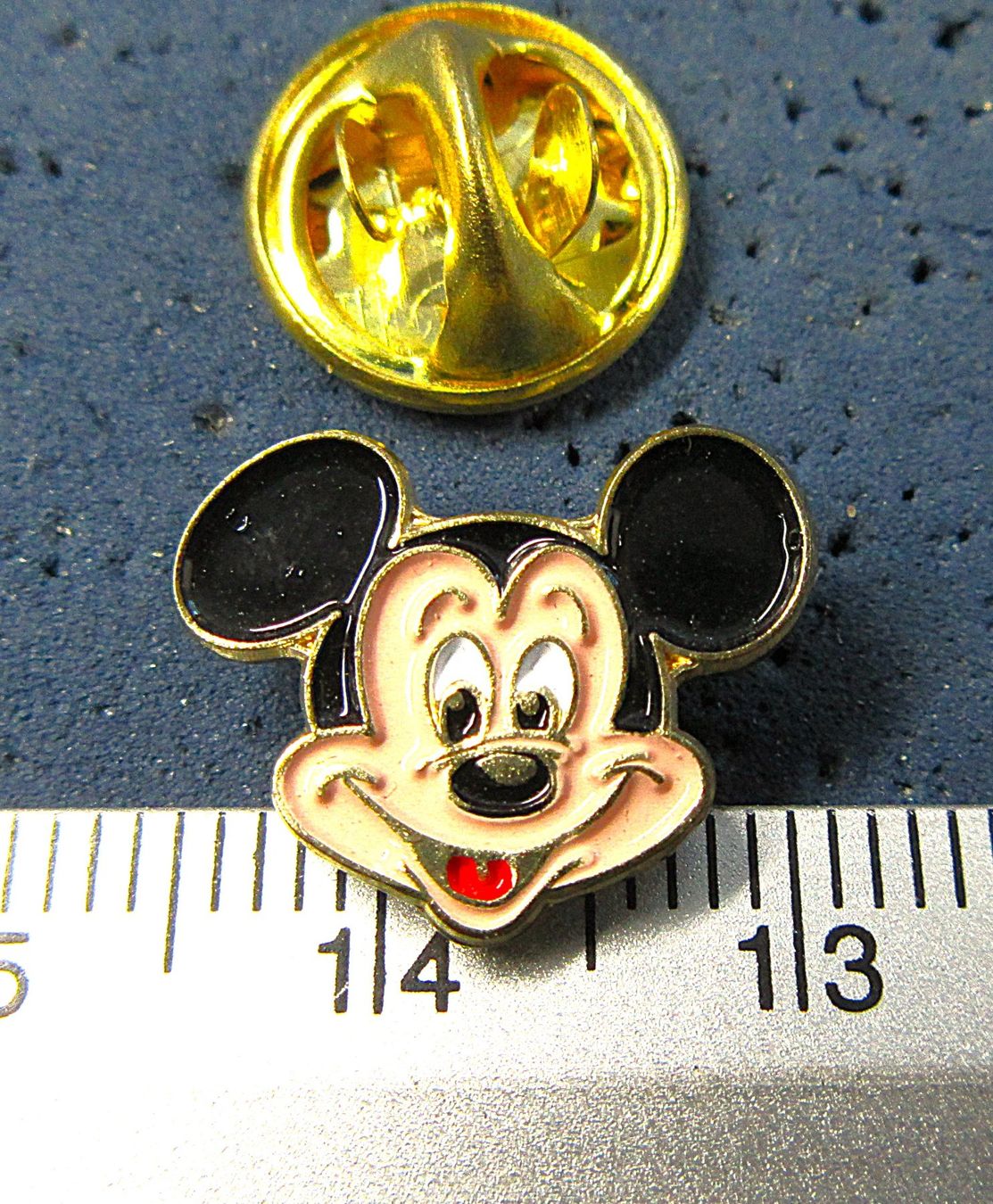 Disney Placchette & Badge: MICKEY MOUSE KOPF WINZIG KLEIN-FEIN – Usato da Ettingen venduto da Hausi4711
