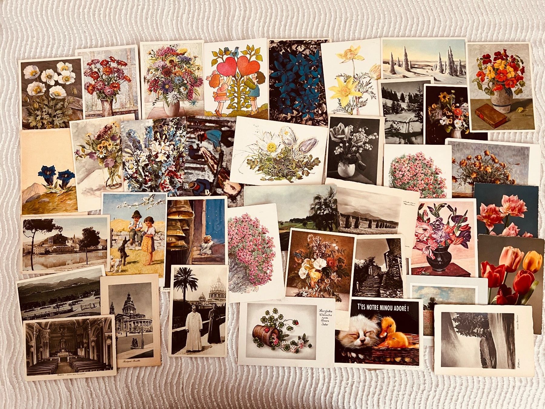 Cartes postales: ca 280 Ansichtskarten Kitsch und Chrüsimüsi – D'occasion à Hinwil par Sidi4 2