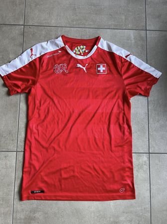 Schweiz Fussball Trikot Puma, Grösse M, Neuwertig!