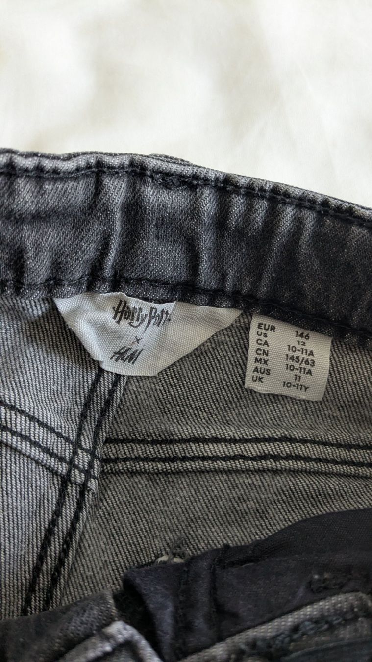 H&M Pantaloni: H&M Harry Potter Flared Jeans Gr. 146 – Usato da Adliswil venduto da bibuubib 2