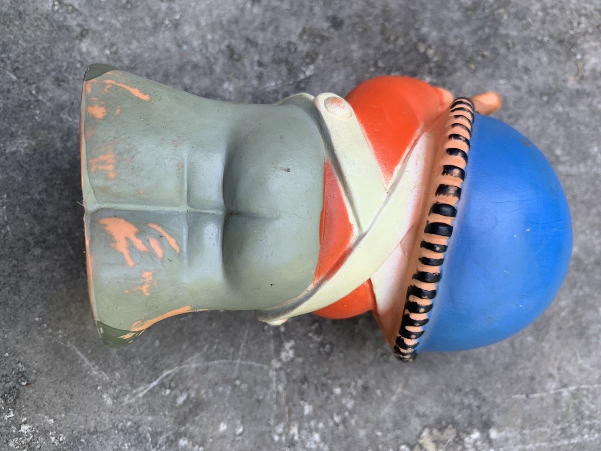 Statuette: Mainzelmännchen JOHN mit Besen, 11 cm, NFP, 1975 – Usato da Dussnang venduto da pml253 4