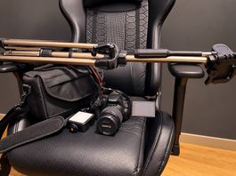 Canon EOS 250D + objectif + accessoires 