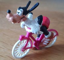 Bully-Spielfigur Goofy auf Fahrrad