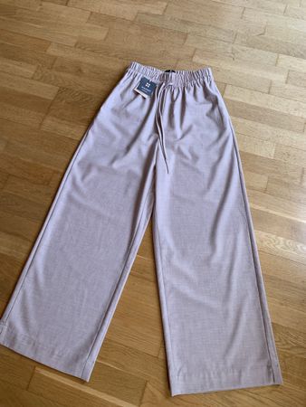 Hose beige Grösse 34 Gummizug Bund neu