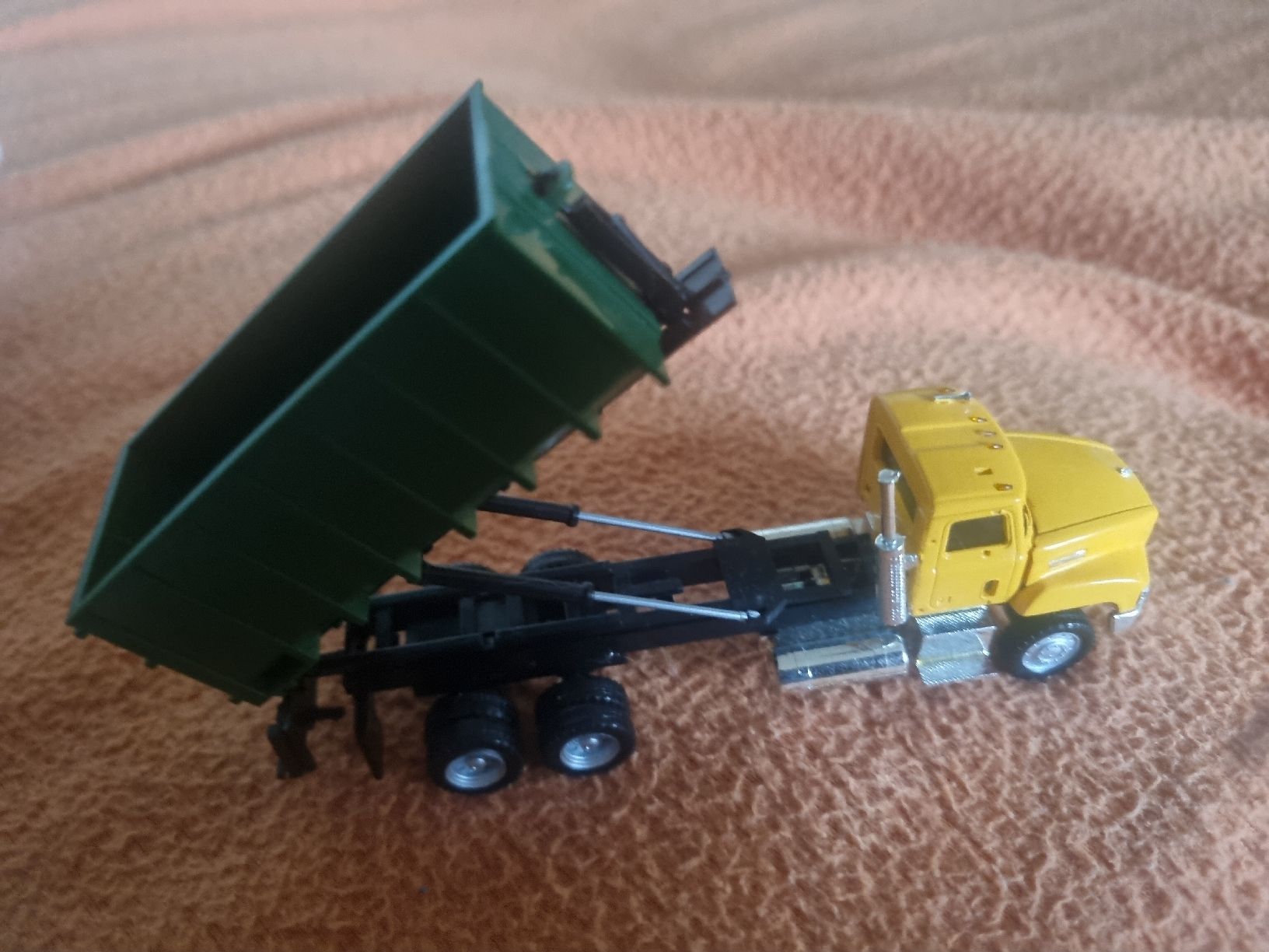 Modellini d'auto: camion benne  – Usato da yverdon-les-bains venduto da jonathan21 2