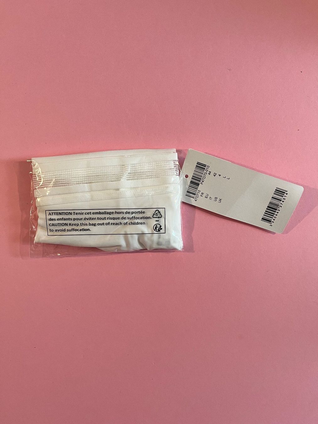 Passionata Sonstige Unterwäsche: String PASSIONATA (Chantelle), Grösse 42, Farbe Weiss – Neu und originalverpackt aus Rudolfstetten von gst_g7xl 2