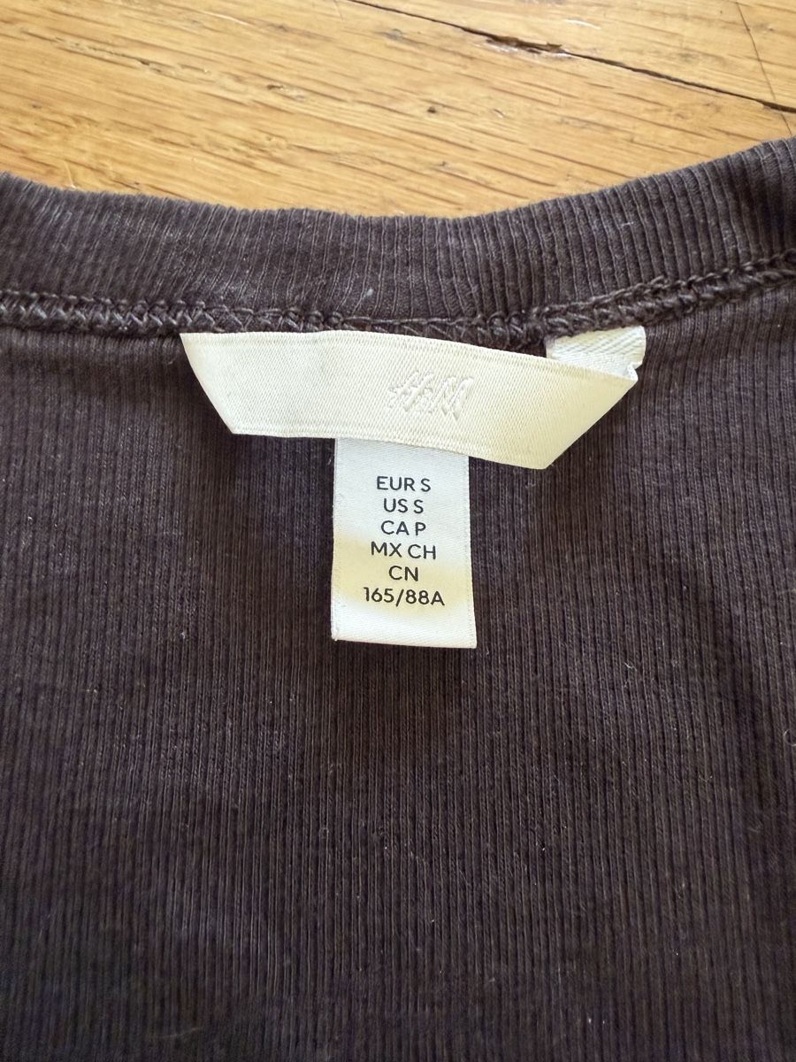 H&M Top: Débardeur brun H&M - Taille S - – Nuovo (secondo la descrizione) da Martigny venduto da O96 2