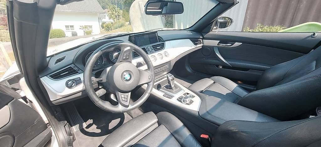 Automobili: BMW Z4 sDrive28i  – Usato da Muhen venduto da Diva57 3