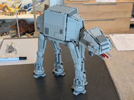 LEGO Star Wars 75054 AT-AT inkl. Minifiguren und Anleitung