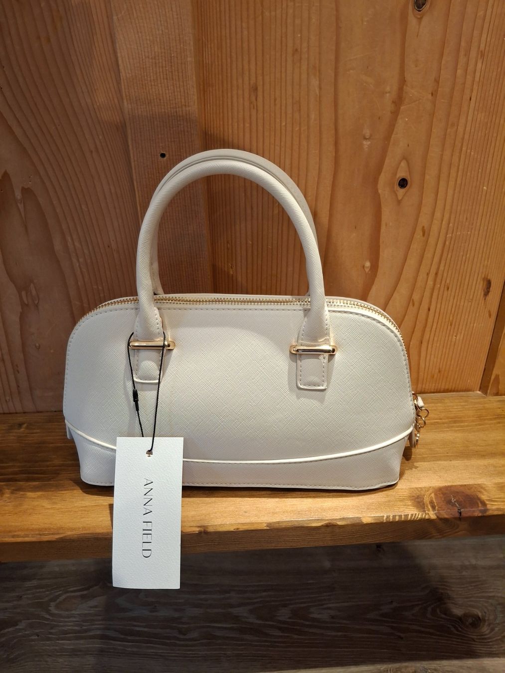 Borse da donna: Snna Field Tasche – Nuovo e nell'imballaggio originale da Oberhofen am Thunersee venduto da katka99