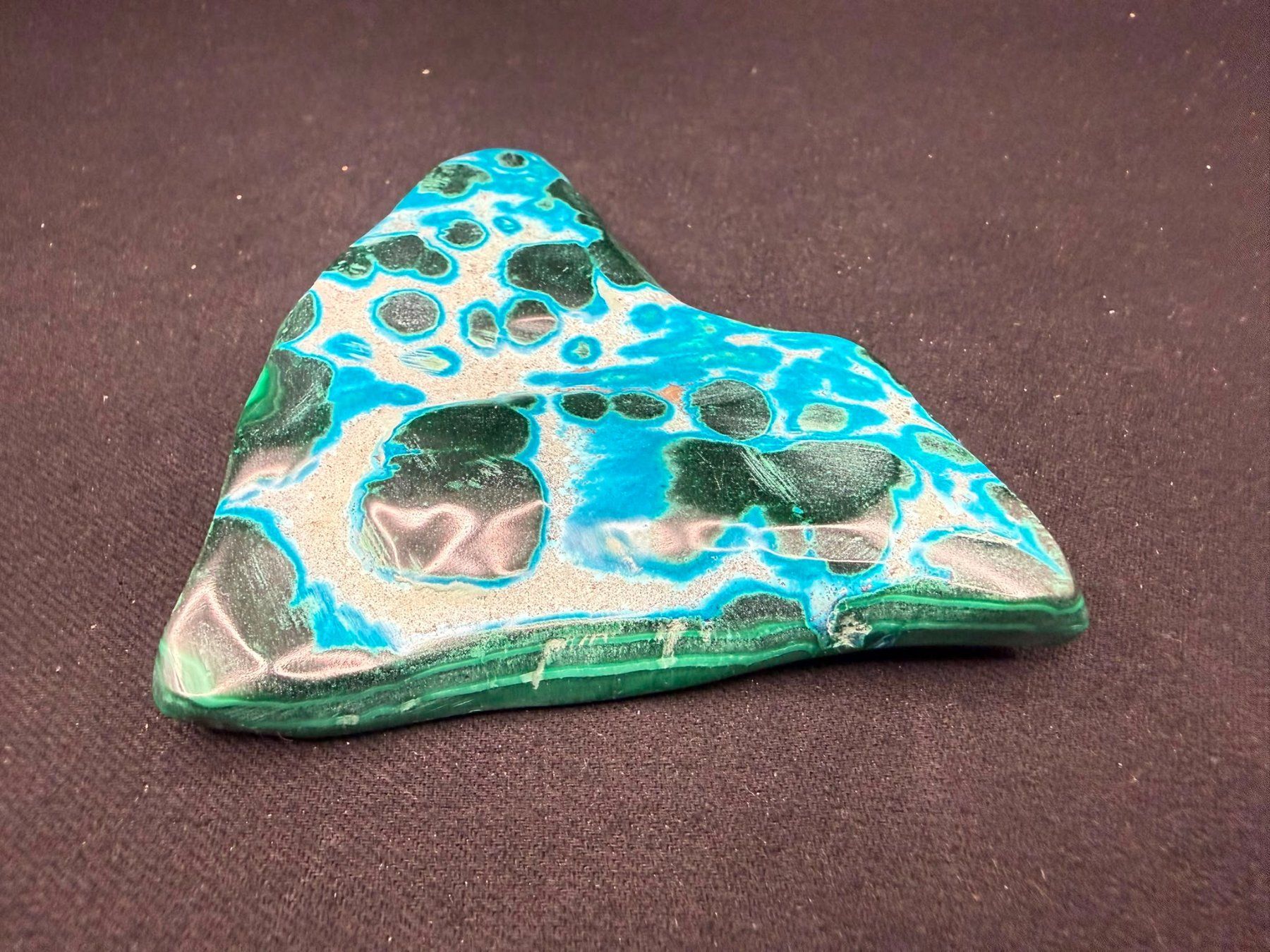 Minerali & Pietre curative: Malachit und Chrysocolla poliert – Usato da Schinznach Bad venduto da Demerald 5