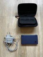 Nintendo DSi Konsole blau mit Ladekabel und Tasche