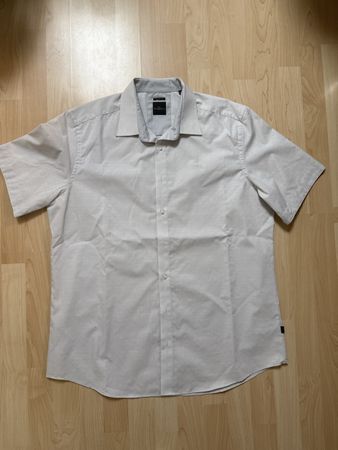 Kurzarmhemd Gr 43/44 (XL)