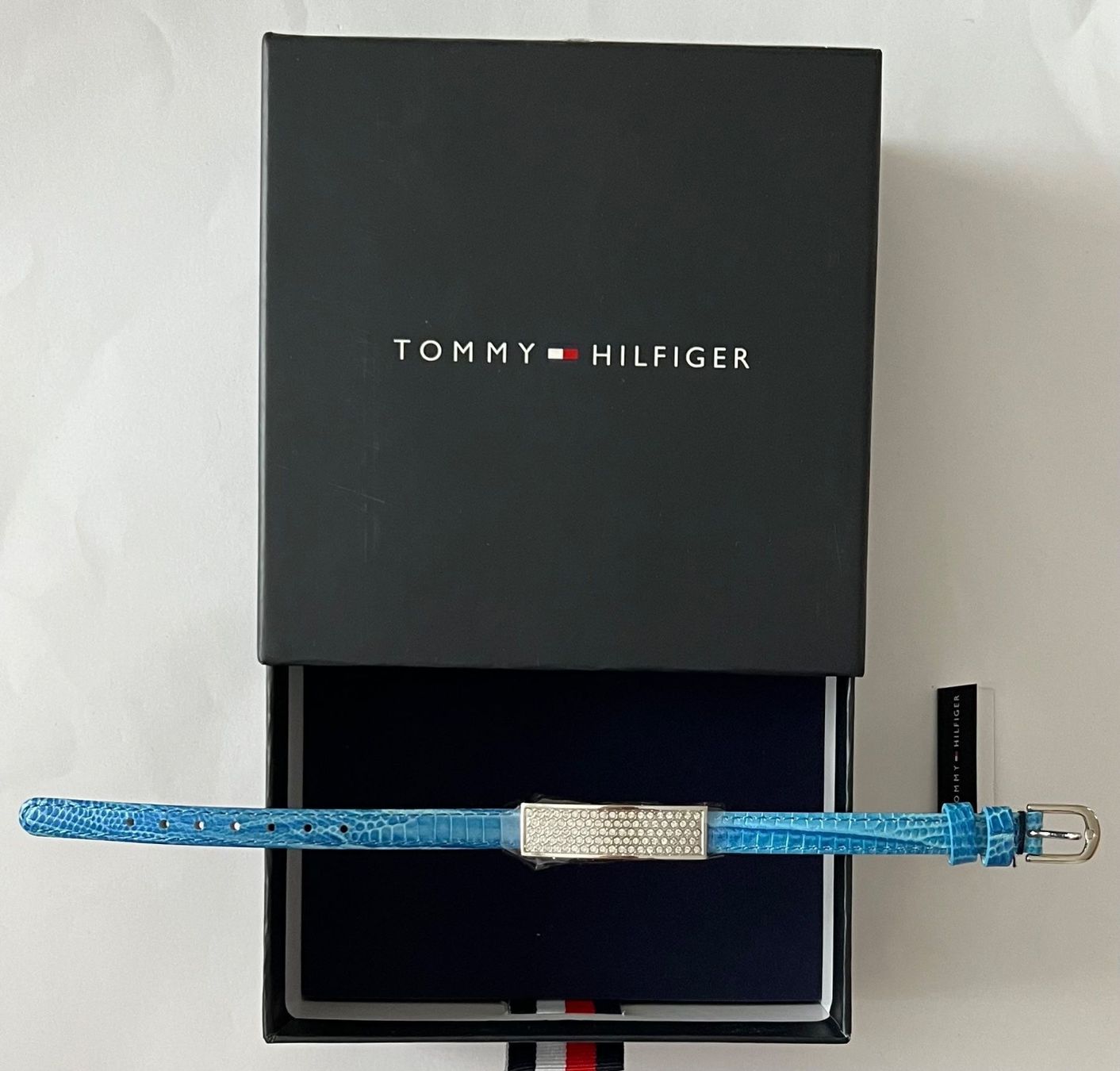 Tommy Hilfiger Armbänder & -reifen: Tommy Hilfiger Damen Armband – Neu und originalverpackt aus Oberaach von Dandy2021 1