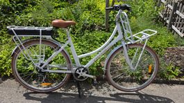 E-Bike City für Damen Vintage Look nur 105 Gesamt Kilometer!