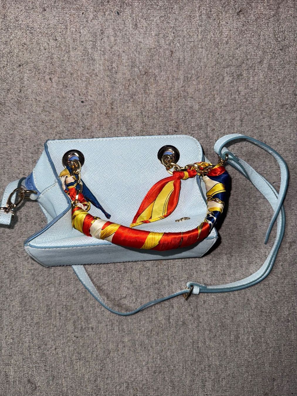 Borse da donna: Tasche Carpisa hellblau – Usato da Altendorf venduto da Jeshy15
