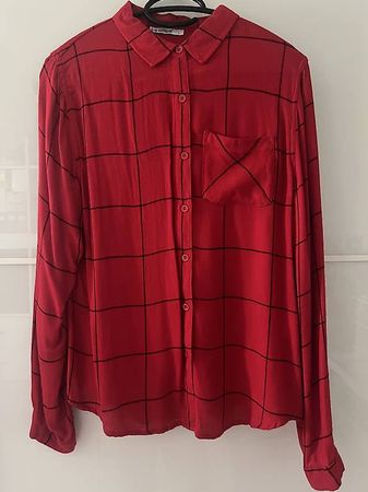 Bluse rot  Grösse L (wie S/M geschnitten)