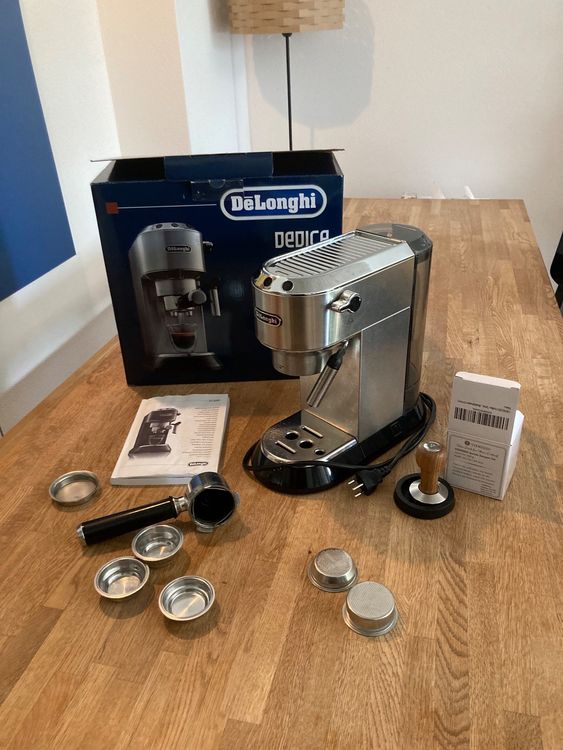 Dedica EC680.M DeLonghi Espresso Kolbenmaschine (Gebraucht) in Zürich ...