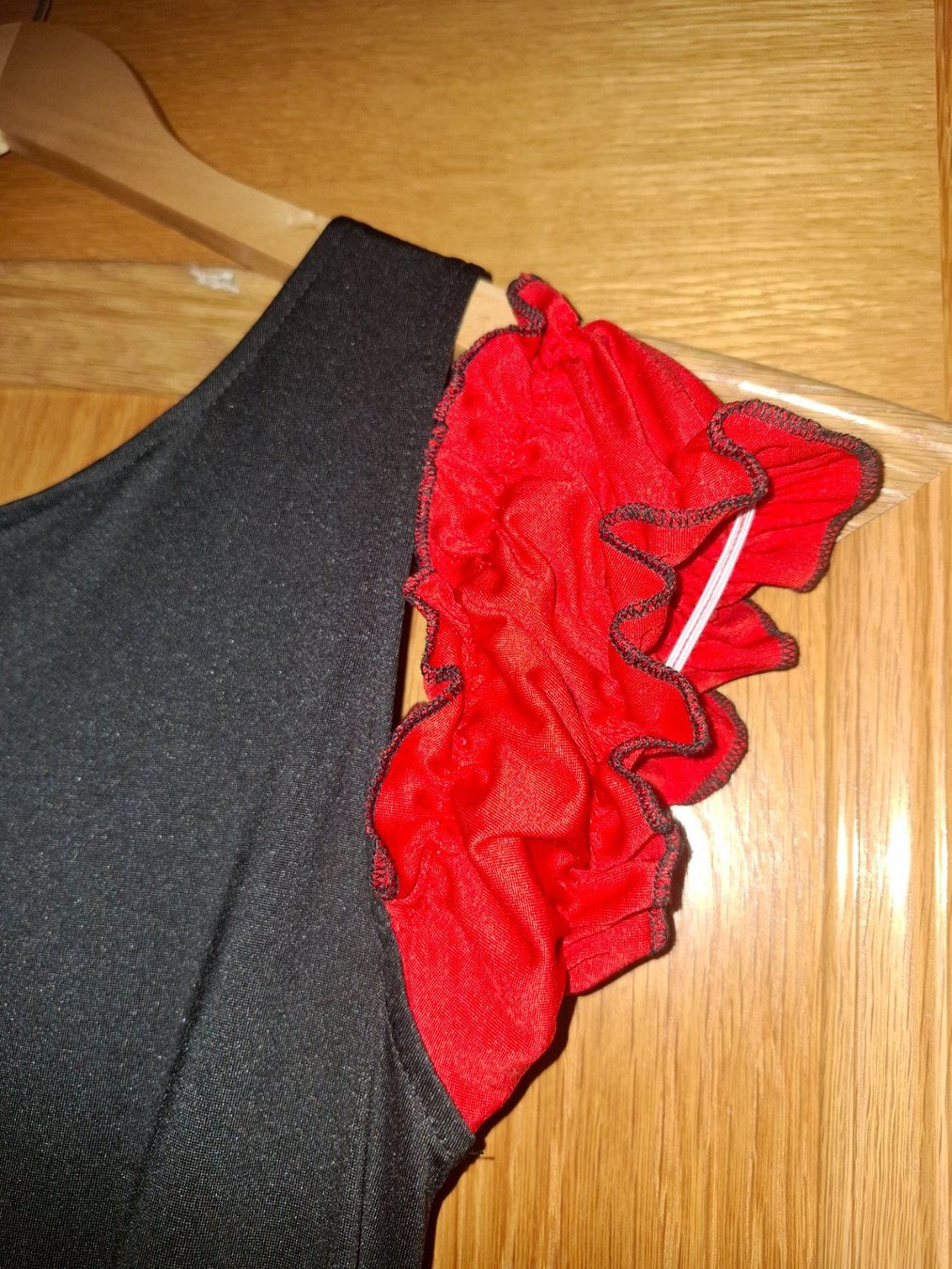 Costumi: Fasnachtskostüm Damen, "Devil", rot/schwarz, Gr. L – Usato da Sisseln AG venduto da Tropea4334 2