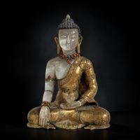 Buddha Figur aus Nepal Bergkristall & Edelsteinen vergoldet
