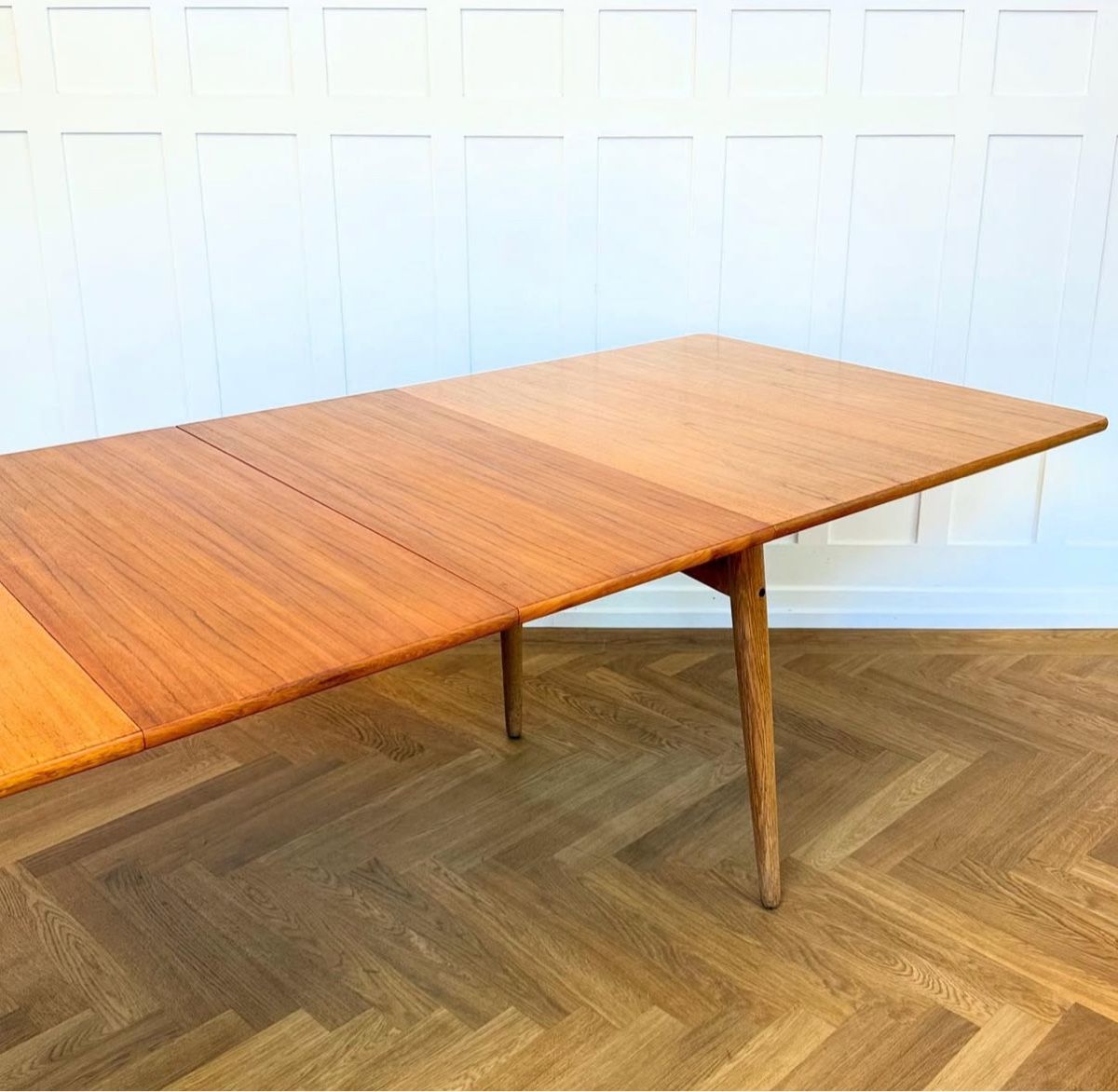 Tavoli: Hans Wegner Danish Mid Century dining table teak – Usato da Zürich venduto da Zurichvintage 2