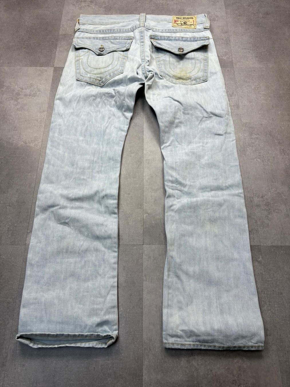 True Religion Jeans: True Religion Bootcut Flared Jeans - Grösse XL/33 – Usato da Werdenberg venduto da hase.vintage