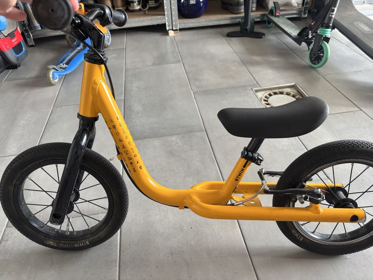 Decathlon Velos: Draisienne 12 pouces  – Gebraucht aus Leytron von Micaly