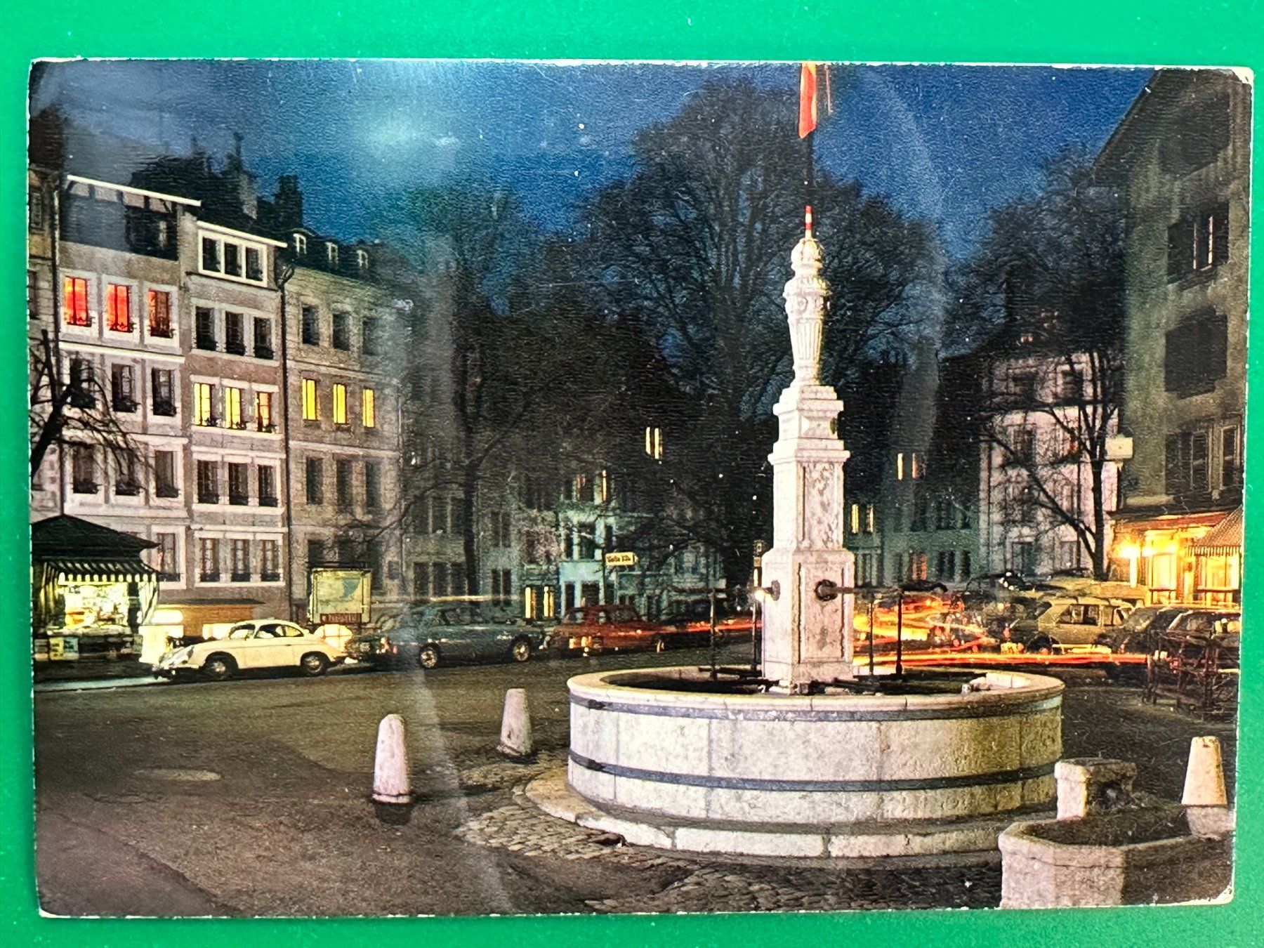 Ansichtskarten: Genève - La Fontaine - Oldtimer – Gebraucht aus Steg VS von _vinci_