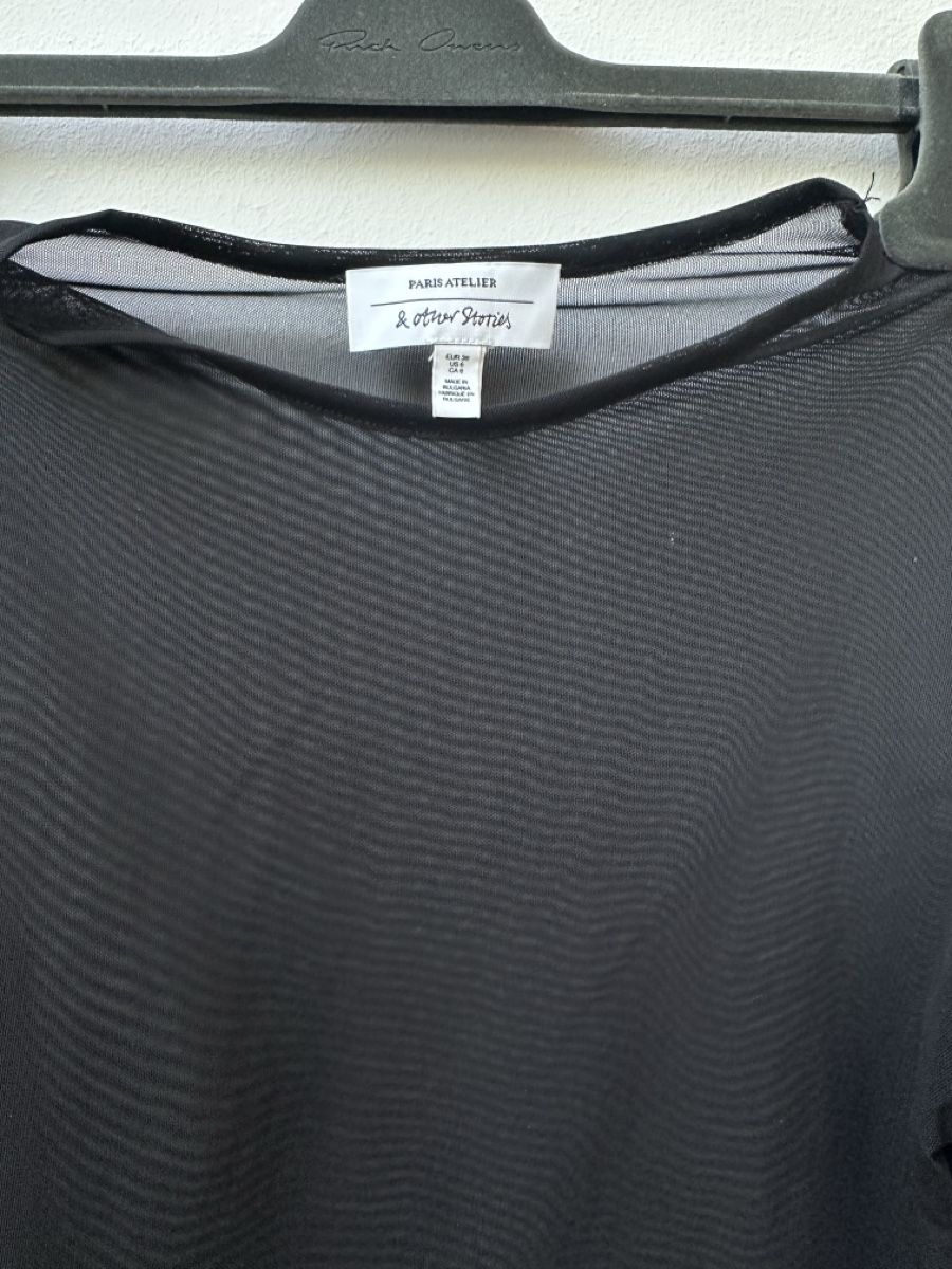 Other Stories Top: & Other Stories Sheer Top – Usato da Basel venduto da wardrobeupdate 1