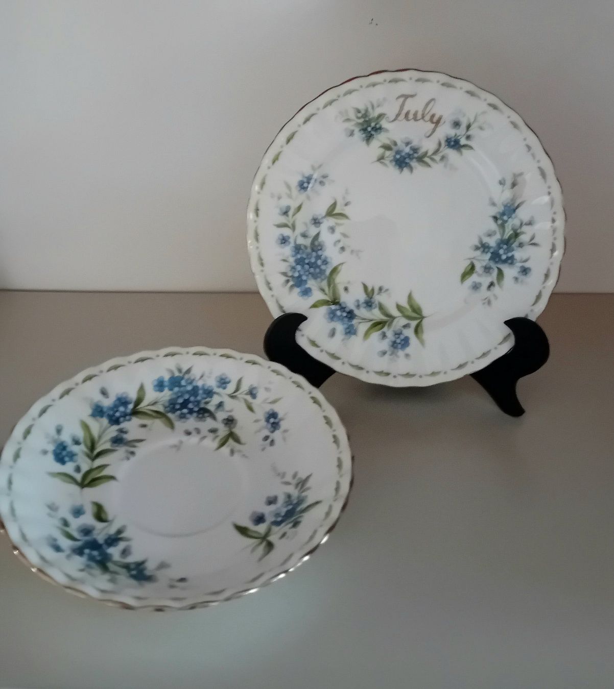 Royal Albert Piatti: Royal Albert Monatsteller – Usato da Arbon venduto da kor_w5lq 2
