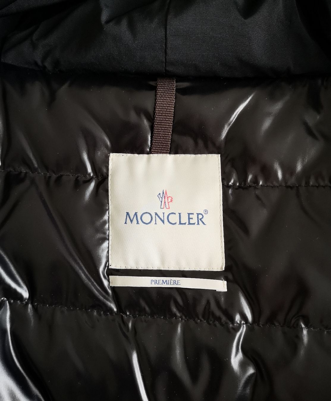 Moncler Cappotti: Damenjacke schwarz von MONCLER Première – Nuovo e nell'imballaggio originale da Schaffhausen venduto da Captancemo 6
