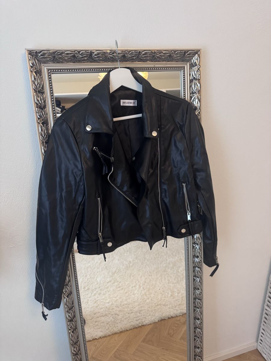 Giacche: Lederjacke Damen – Nuovo (secondo la descrizione) da Scharans venduto da ali_jj7c