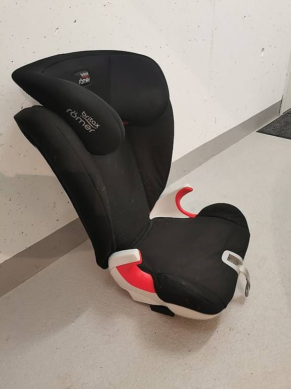 Seggiolini per auto: Römer Britax Kidersitz – Usato da Root venduto da severin 1