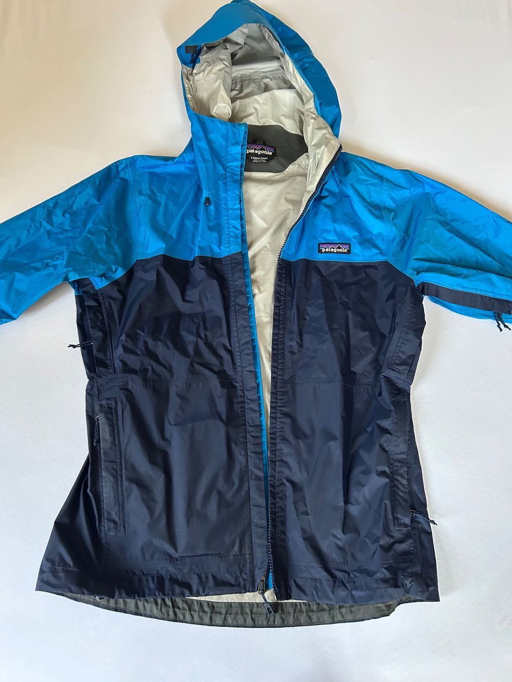 Patagonia Jacken: Patagonia rain jacket – Gebraucht aus Bellinzona von ShoshaTitina