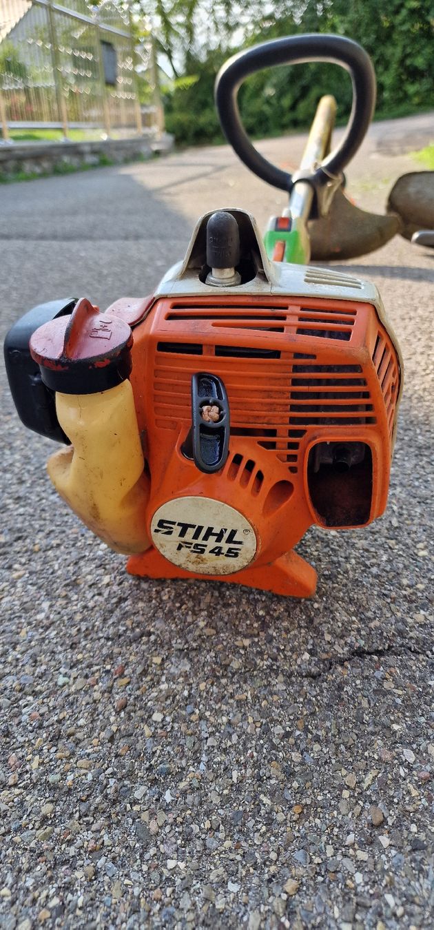 Honda Rasenmäher: 2 Rasentrimmer Stihl und Honda – Gebraucht aus Tagelswangen von Axel_36 4