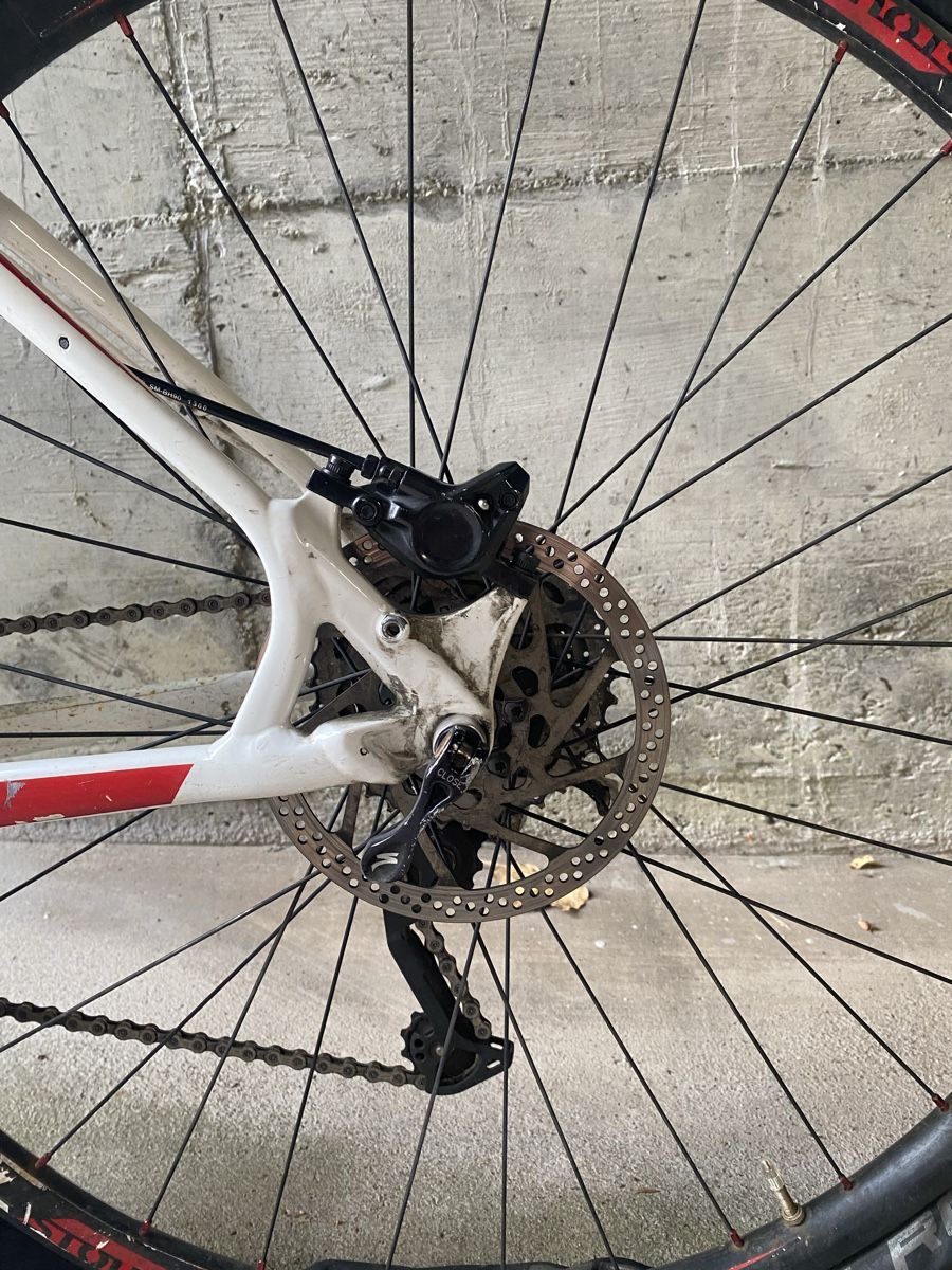 Specialized Biciclette: Specialized Mountainbike ab 1 CHF – Difettoso da Lenzburg venduto da yachst 6