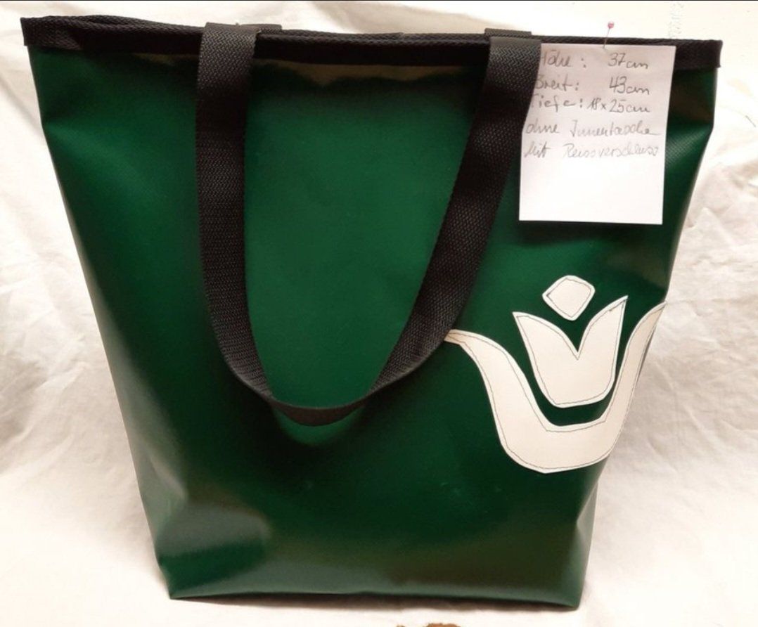 Borse: Blachen - Einkaufstasche CHF.30.00  neu mit Reissverschluss. – Nuovo (secondo la descrizione) da Spreitenbach venduto da Margot-09