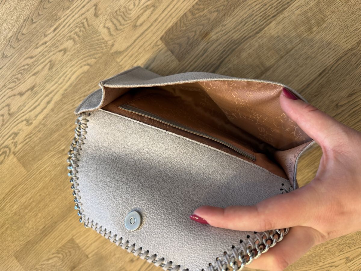 Stella McCartney Borse da donna: Stella McCartney Falabella Wallet on Chain hellgrau – Nuovo (secondo la descrizione) da St. Moritz venduto da maric4 3