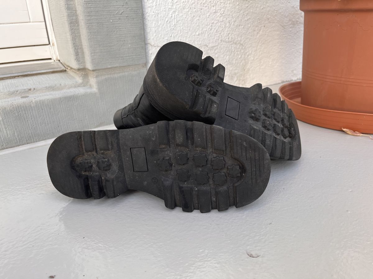 Scarpe da donna: Ten Points Leder Boots schwarz Gr. 39 – Usato da Männedorf venduto da Goood 2