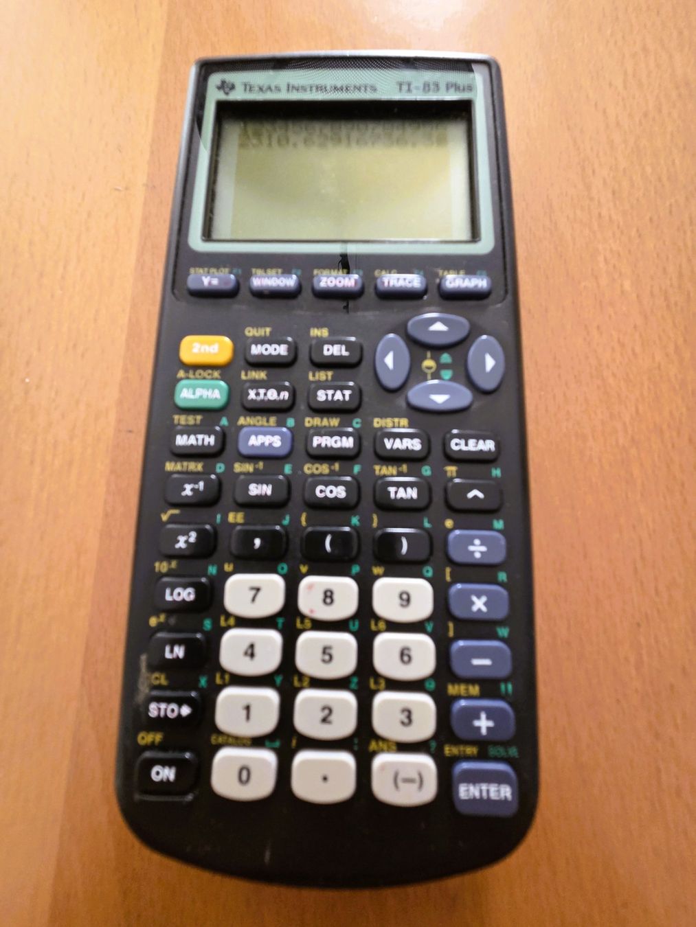 Texas Instruments Calculatrices: TASCHENRECHNER- TEXAS INSTRUMENTS TI - 83 PLUS – D'occasion à Brüttisellen par Nighttrain