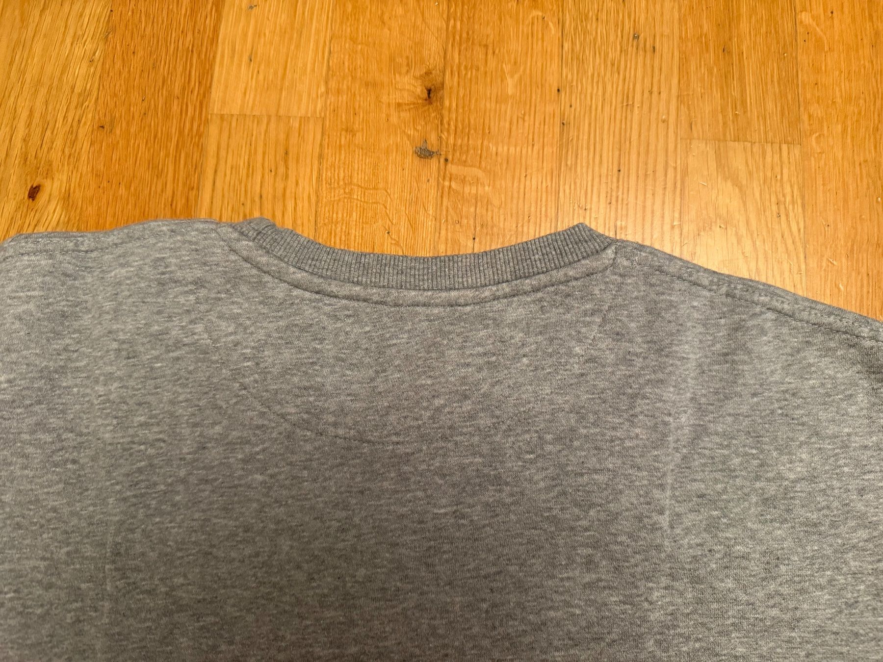 Maglioni & Felpe: Neuer GRZGR Pullover für Knaben Grösse M – Usato da Bettlach venduto da Kvety 5