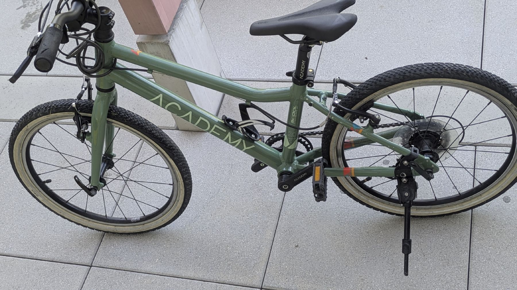 Biciclette: Academy Grade 4  20zoll – Usato da Zürich venduto da Sloba29 1